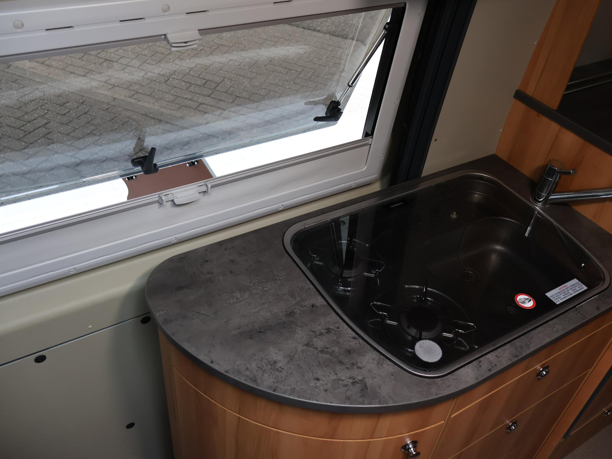 Hoofdafbeelding Pössl Summit 640