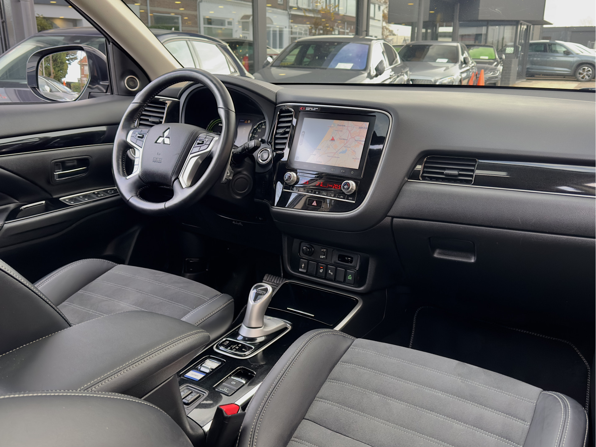 Hoofdafbeelding Mitsubishi Outlander