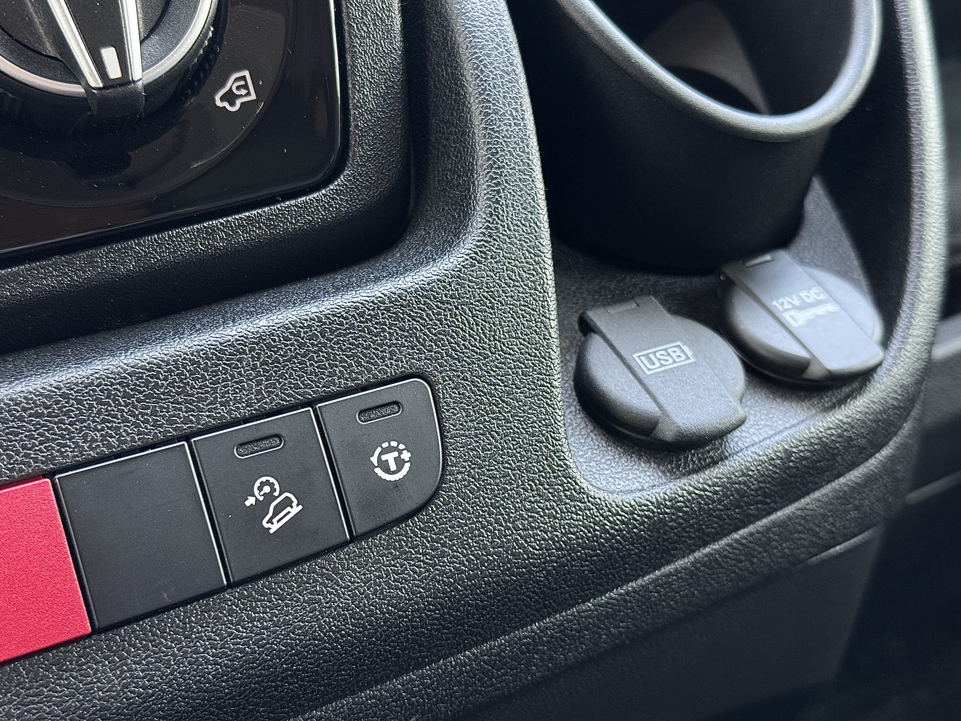 Hoofdafbeelding Adria CORAL 670 SL