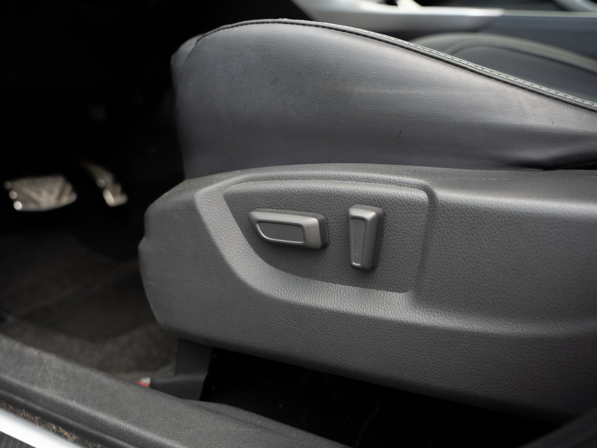 Mitsubishi-Eclipse Cross-image-22