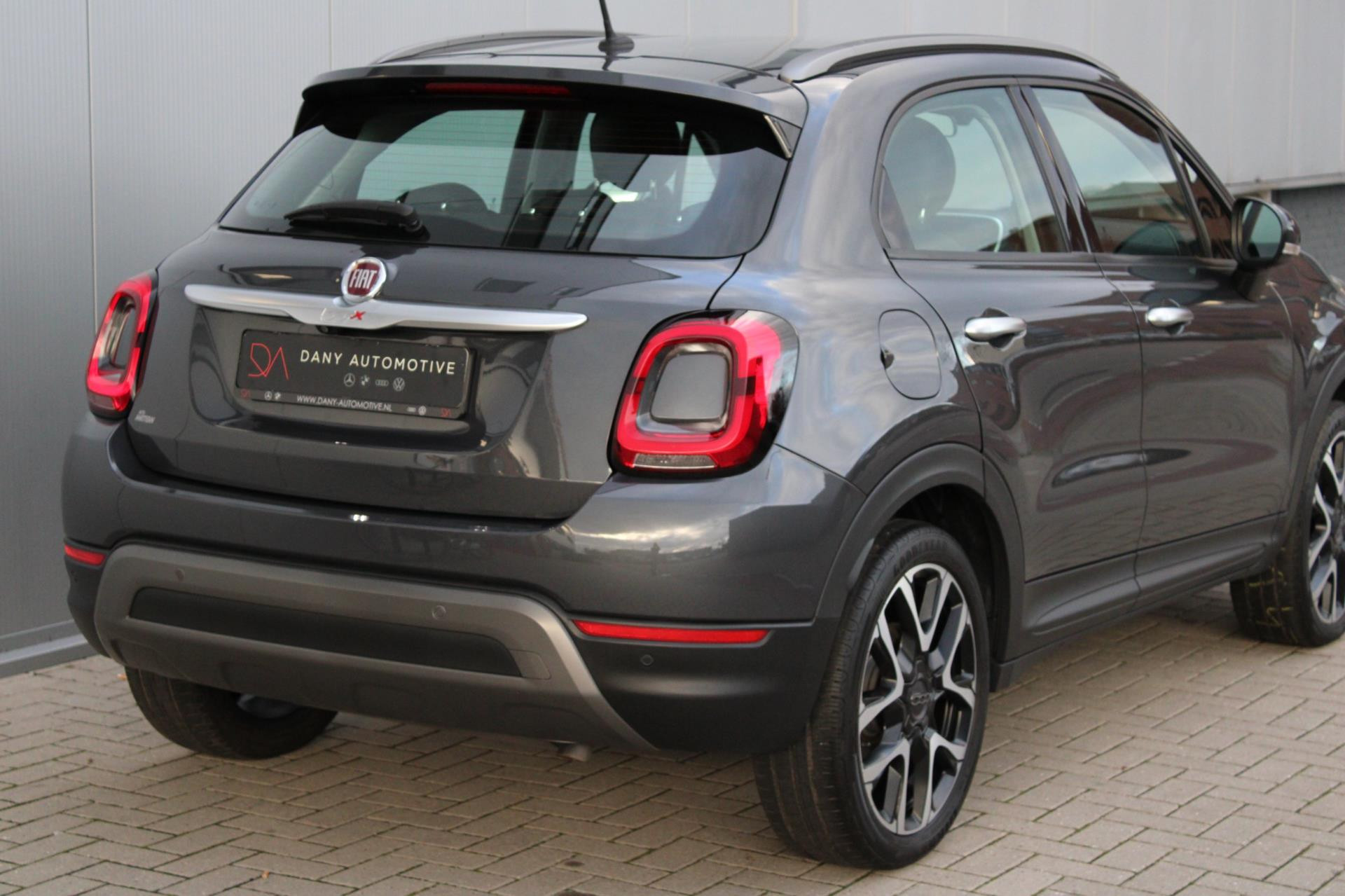 Hoofdafbeelding Fiat 500X