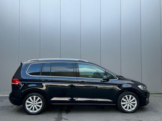 Hoofdafbeelding Volkswagen Touran Volkswagen Touran 1.4 TSI Highline 7persoons|Automaat|App-Connect|
