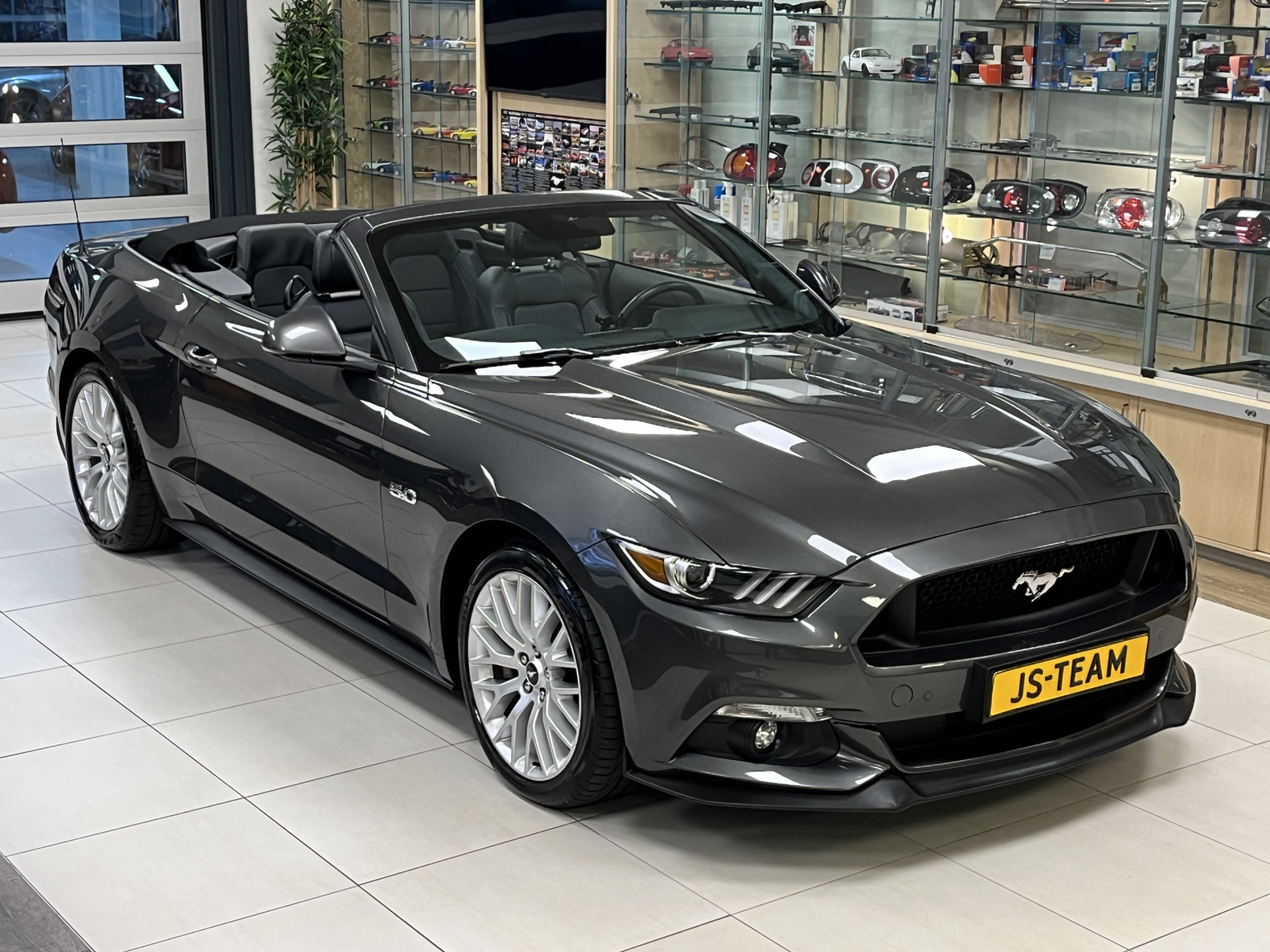 Hoofdafbeelding Ford Mustang