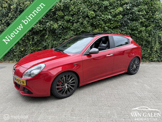 Alfa Romeo Giulietta Quadrifoglio 1.7 TBi 241PK Kuipstoelen