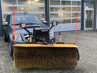 Hoofdafbeelding NIDO Rolbezem Sneeuwbezem NIDO Rolbezem Sneeuwbezem Veegborstel Veegmachine Rolbezem Sneeuwbezem Sneeuwborstel HF 1700 MFB 2013  9x op voorraad Rolbezem Sneeuwbezem Sneeuwborstel  hydraulische electrische aangedreven machine voerzien van eigen