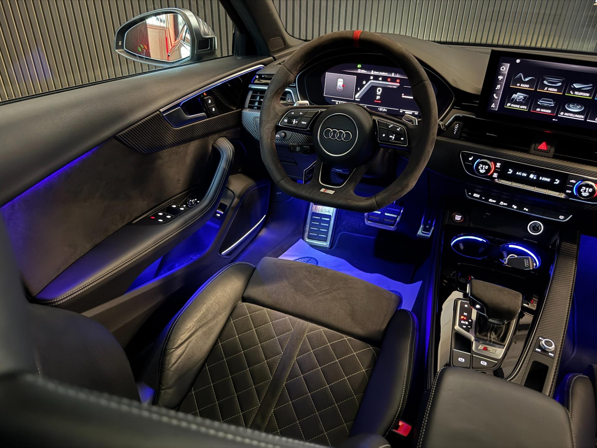 Hoofdafbeelding Audi S4