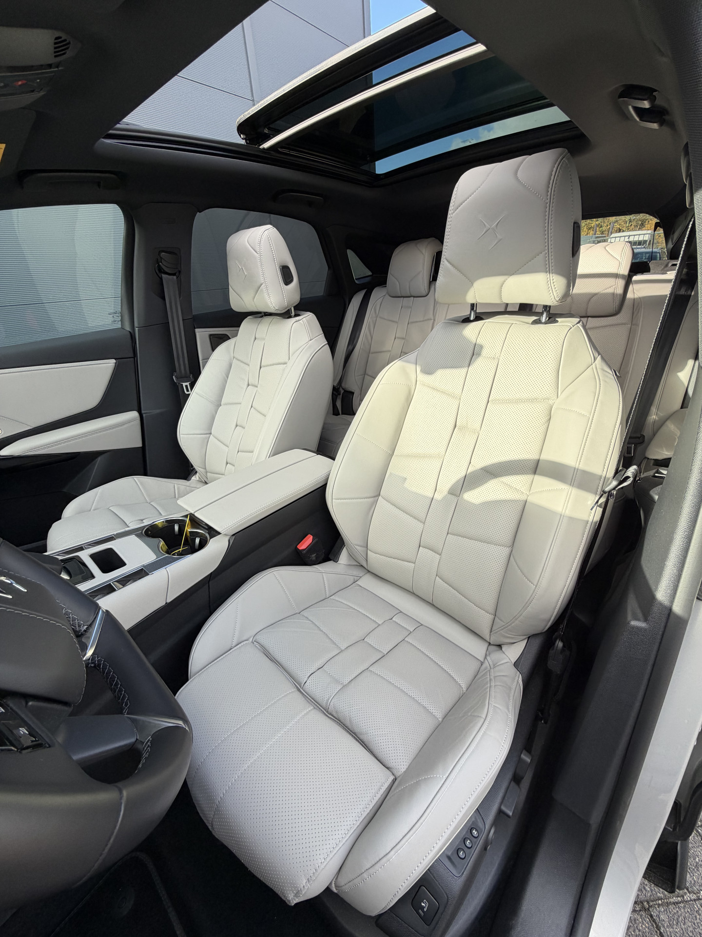 Hoofdafbeelding DS DS 7