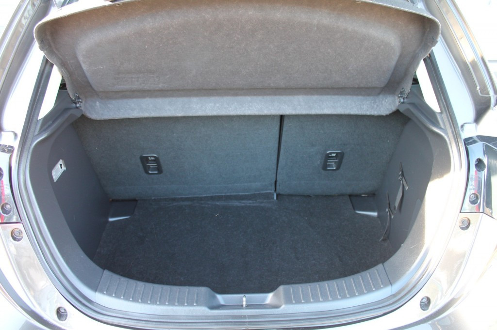 Hoofdafbeelding Mazda 2