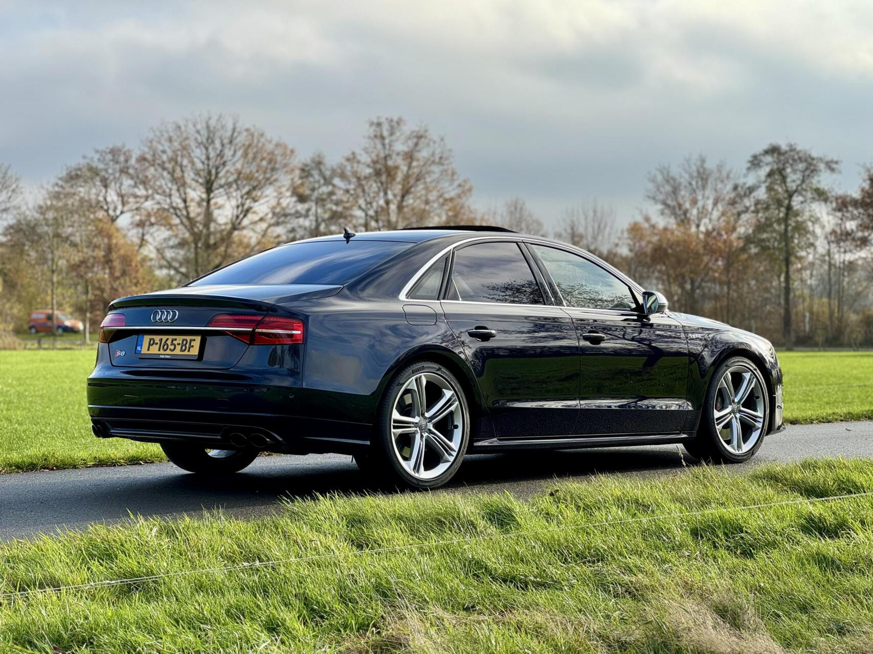 Hoofdafbeelding Audi S8