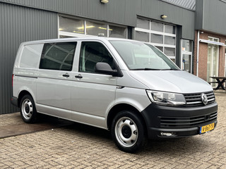 Volkswagen Transporter 2.0 TSI L1H1 Automaat Benzine/CNG Dubbele Schuifdeur Airco Cruise controle Bpm vrij Trekhaak Klep achter Omvormer Kastinrichting Standkachel Euro 6 Benzine Ideaal voor ombouw naar Camper !!