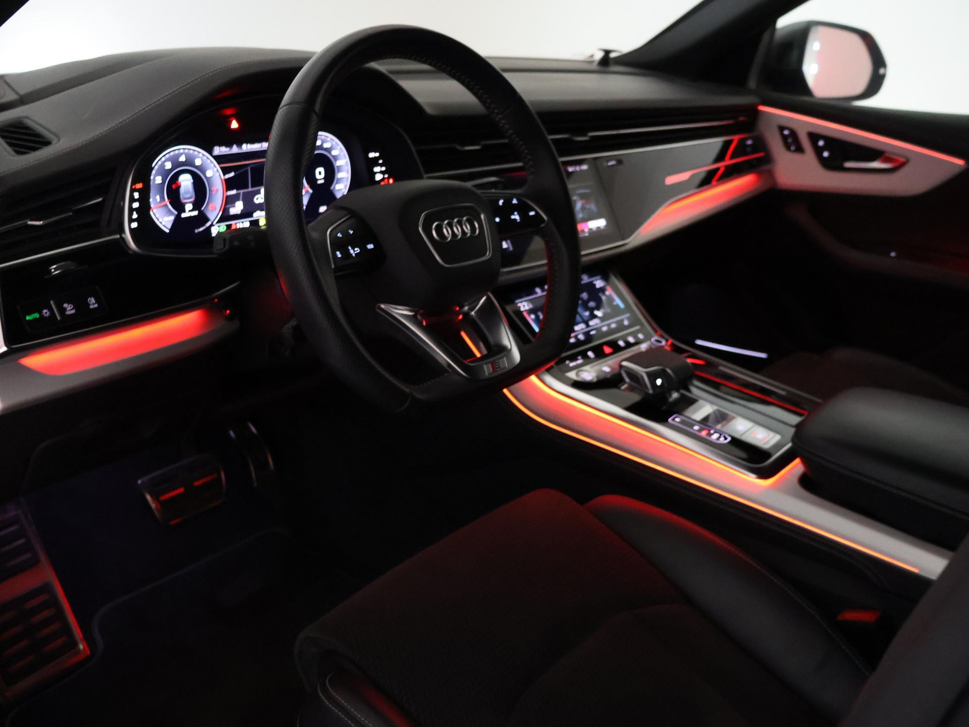 Hoofdafbeelding Audi Q8