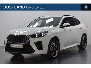 BMW iX2 eDrive20 High Executive M Sport / Sportstoelen / M Adaptief onderstel / Comfort Access / Parking Assistant Plus / Adaptieve LED / Head-Up / Harman-Kardon