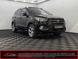 Ford Kuga 1.5 EcoBoost Vignale Pano, Half leder, Navi, Parkeersensoren, Keyless start, Cruise control, Stoelverwarming