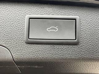 Volkswagen Passat Volkswagen Passat Variant 1.5 eTSI 150 pk Elegance Business Navigatie Panoramadak Trekhaak IQ Light Leder Elek Stoelen + Verwarming + Koeling + Massage 360 Camera Extra Getint Glas Vol Opties BTW Auto MHEV - afbeelding nr 47