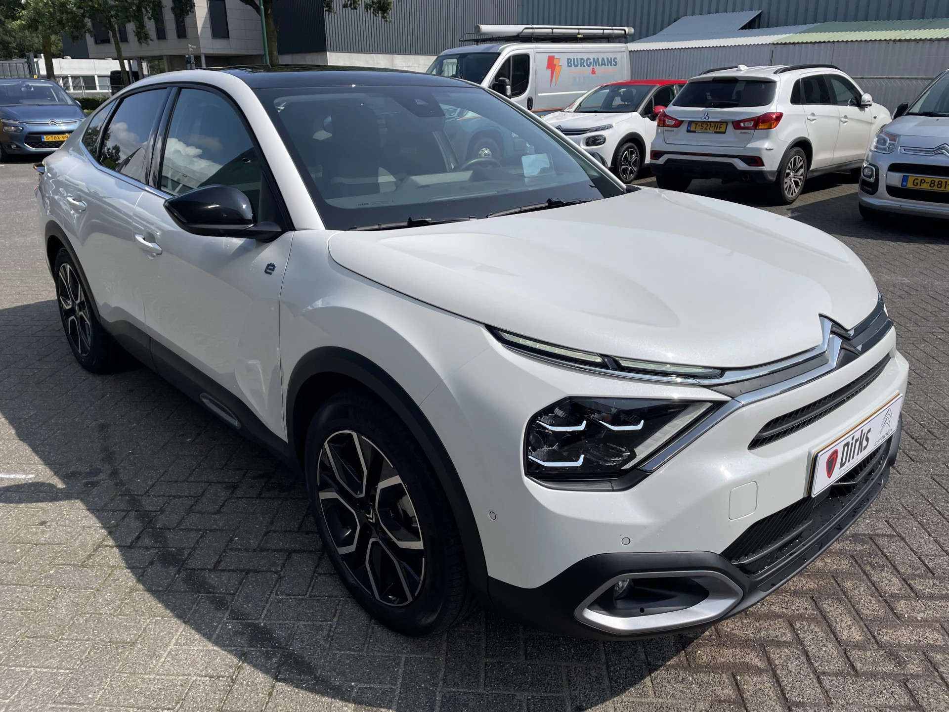 Hoofdafbeelding Citroën ë-C4 X