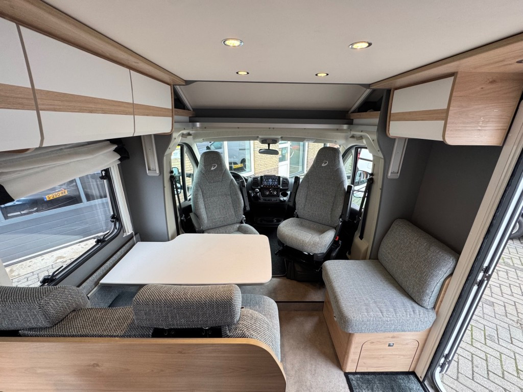 Hoofdafbeelding Dethleffs Just Camp