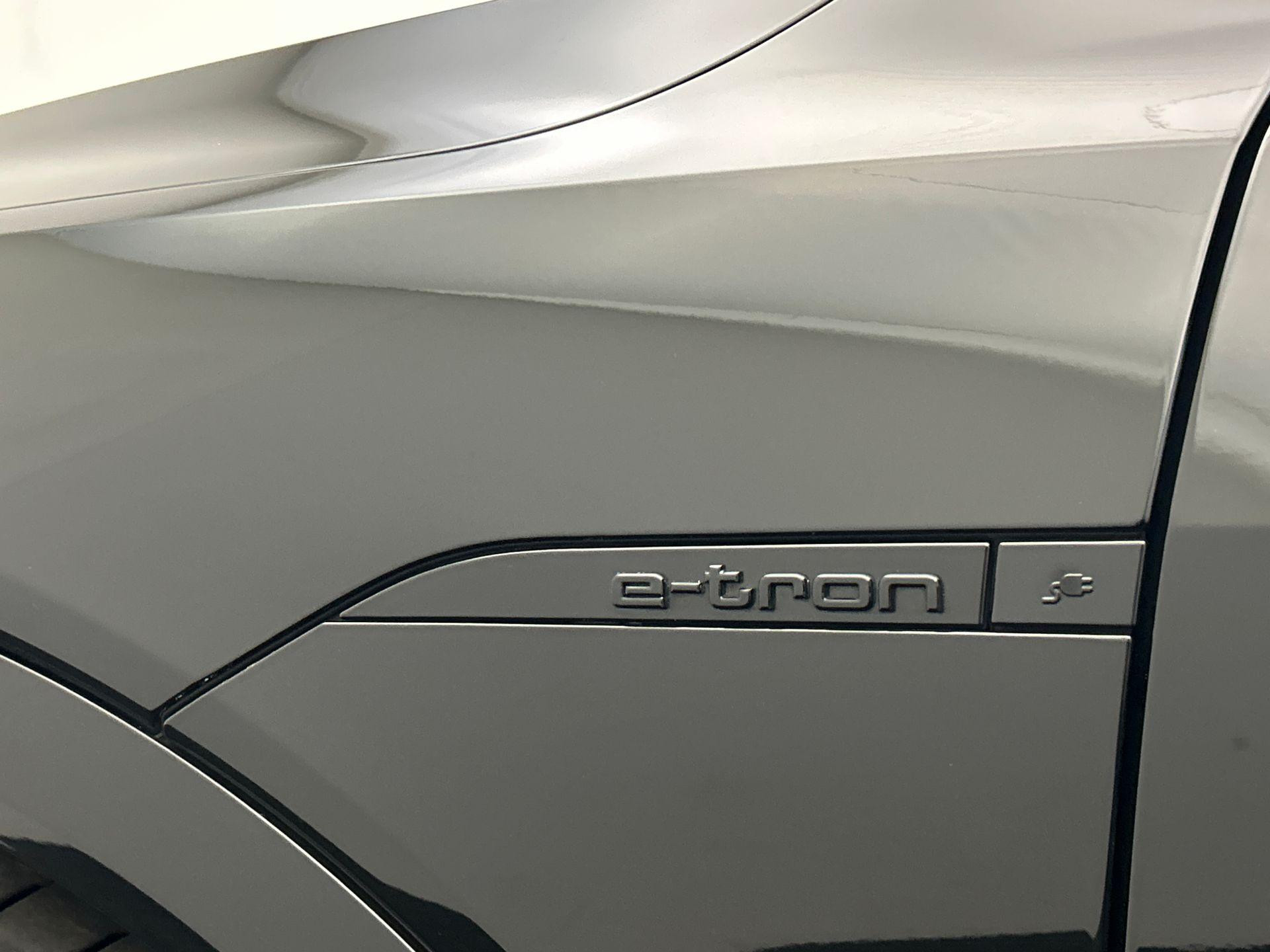 Hoofdafbeelding Audi Q8 Sportback e-tron