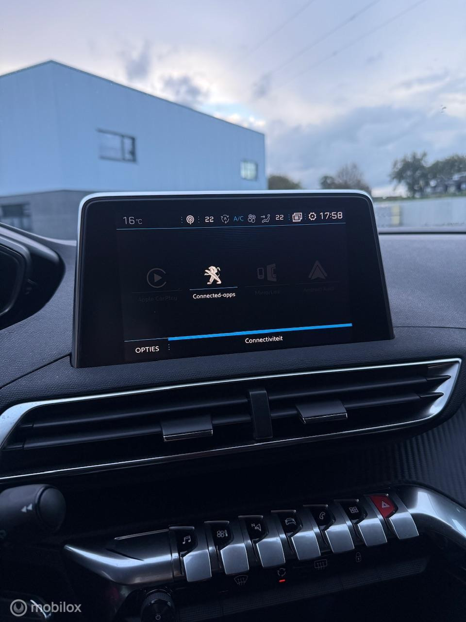 Hoofdafbeelding Peugeot 5008