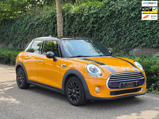Hoofdafbeelding MINI Cooper Mini F55 LCI B38 Cooper Apple CarPlay HUD NBT EVO NAVI Touch GR Screen Sport Cruise C NAP NL