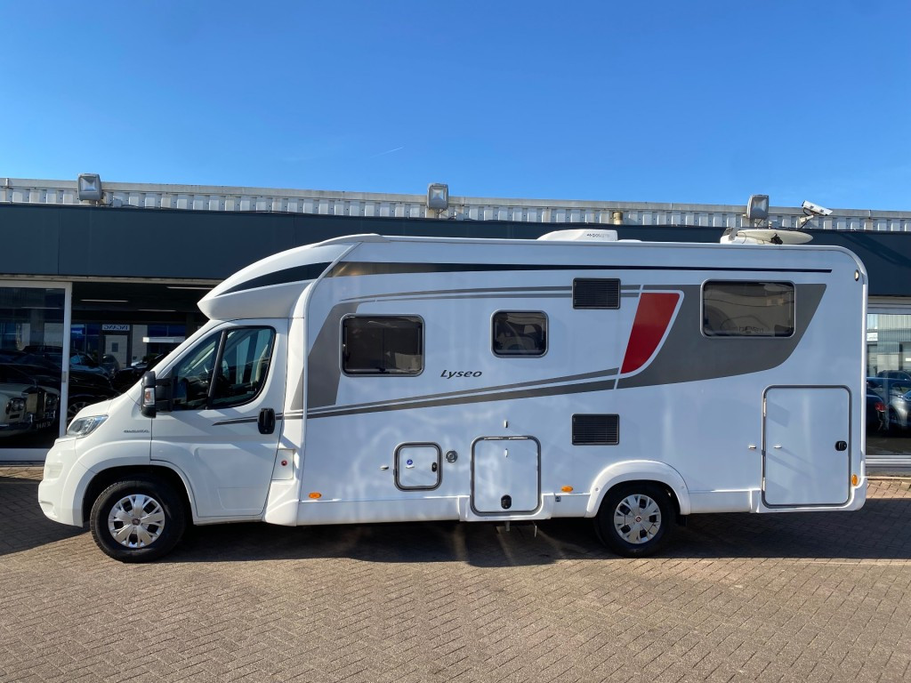 Hoofdafbeelding Bürstner Lyseo T 728g Aut. 36.997km 2017 Dakairco