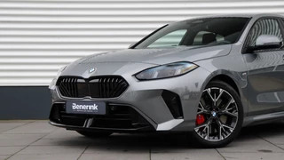 BMW 1 Serie BMW 1 Serie 120 M Sport Pro | Harman/Kardon | Head-up | Driving Assistant Plus | Comfort Access - afbeelding nr 16