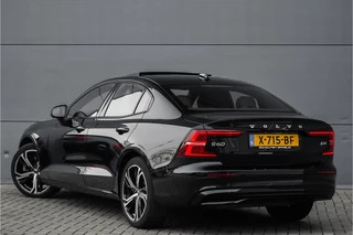 Volvo S60 Volvo S60 2.0 B4 R-Design Ultimate Dark ACC Schuifdak Camera 1e Eig - afbeelding nr 11