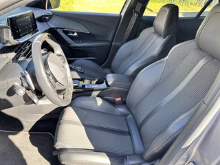 Peugeot 2008 Peugeot 2008 1.2 PureTech GT - afbeelding nr 10