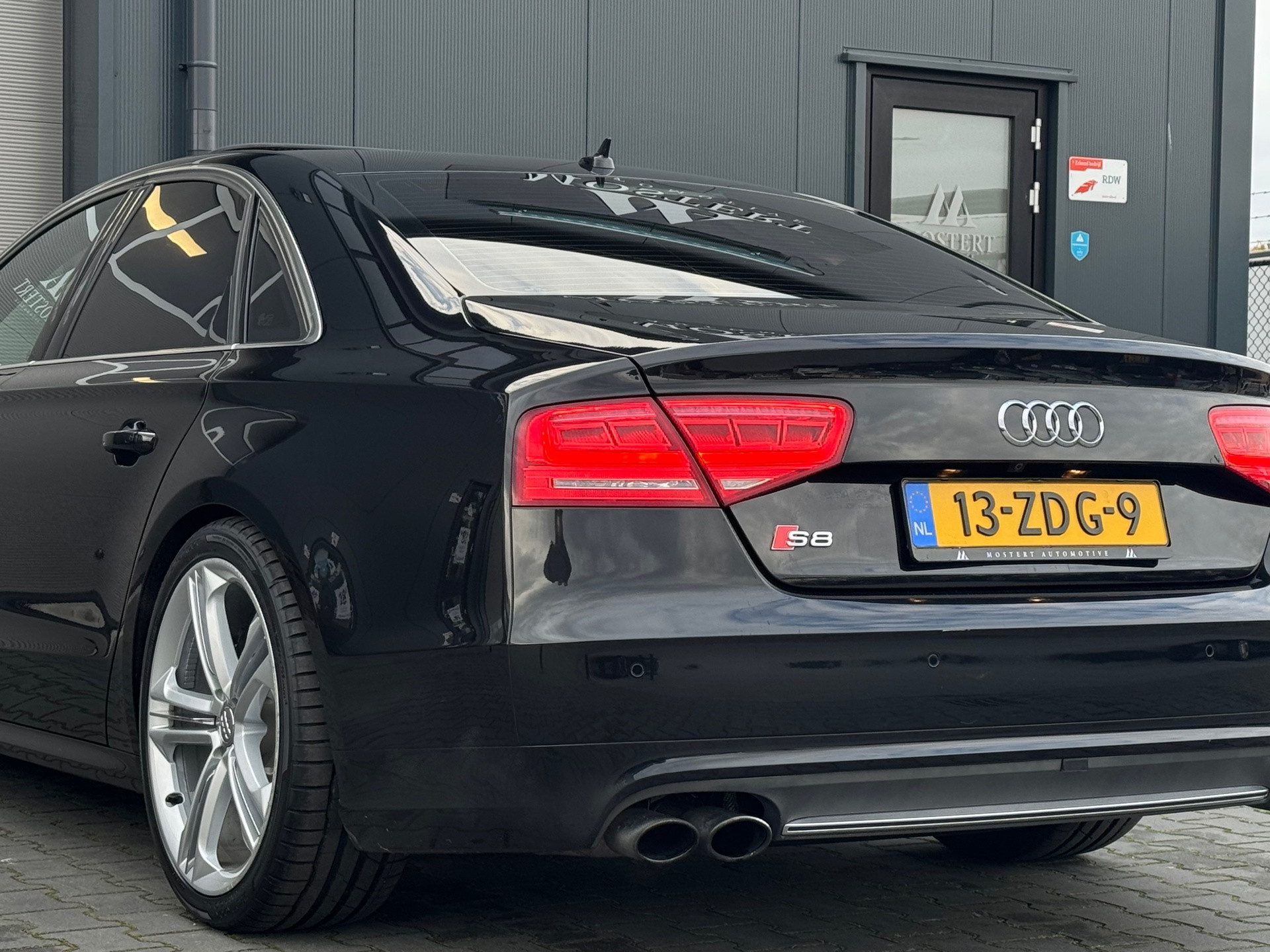 Hoofdafbeelding Audi A8