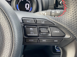 Toyota Yaris Toyota Yaris 1.5 Hybrid GR Sport | ACC | Camera | Lane assist | Winterpakket - afbeelding nr 12
