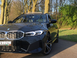 BMW 3 Serie BMW 3 Serie Touring M340i xDrive M-Sport | Pano | Leder | HUD | HiFi | 19