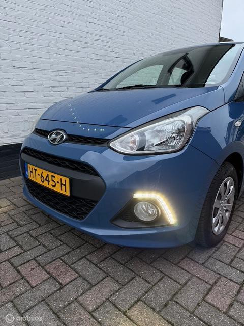 Hoofdafbeelding Hyundai i10