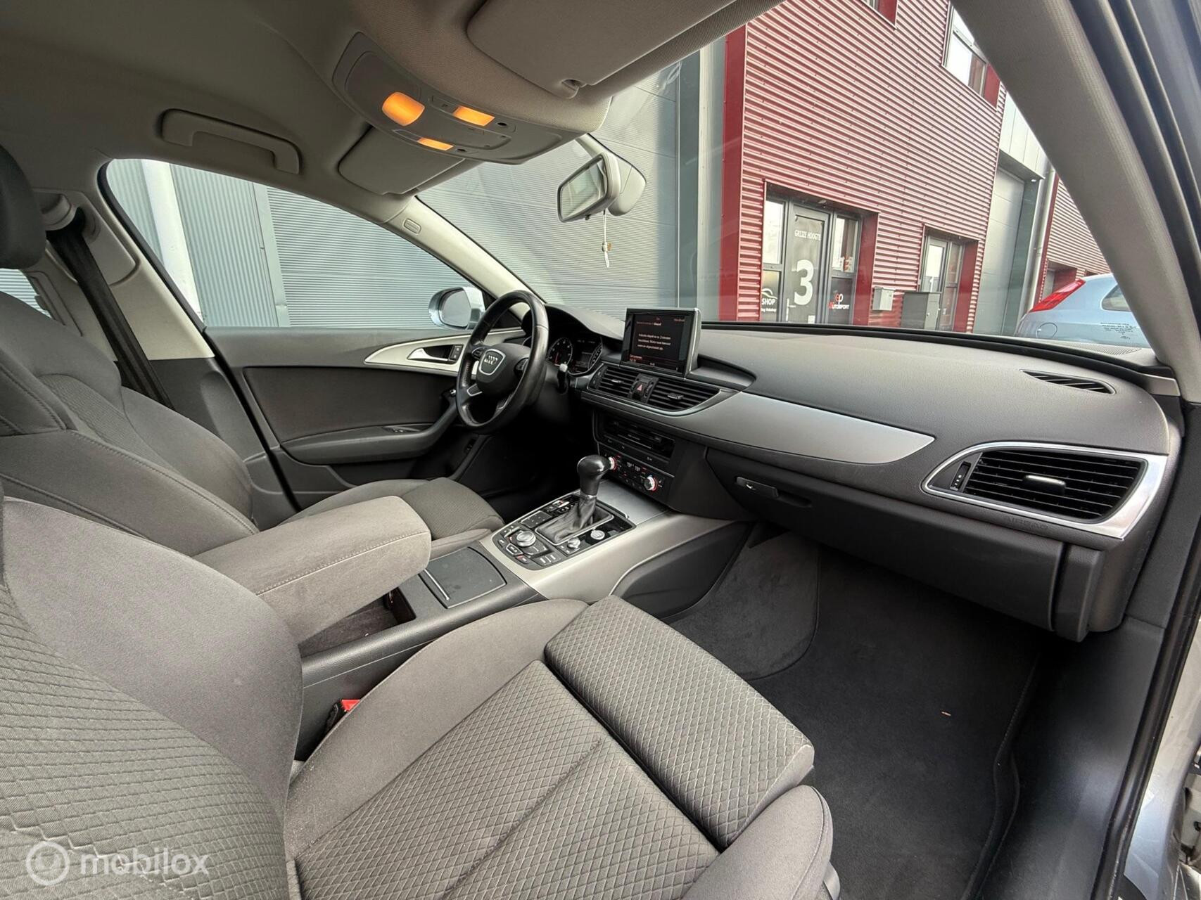 Hoofdafbeelding Audi A6