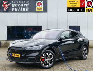 Hoofdafbeelding Ford Mustang Mach-E Ford Mustang Mach-E AWD 75 kWh PANO 340KM TREKHAAK CAMERA