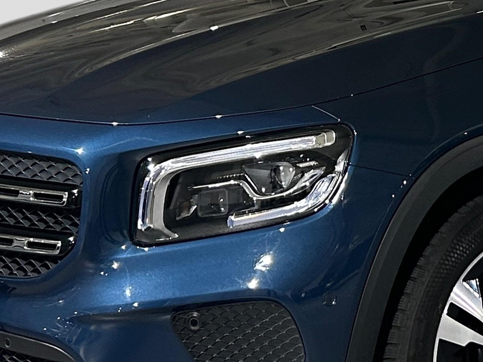 Mercedes-Benz-GLB-image-20