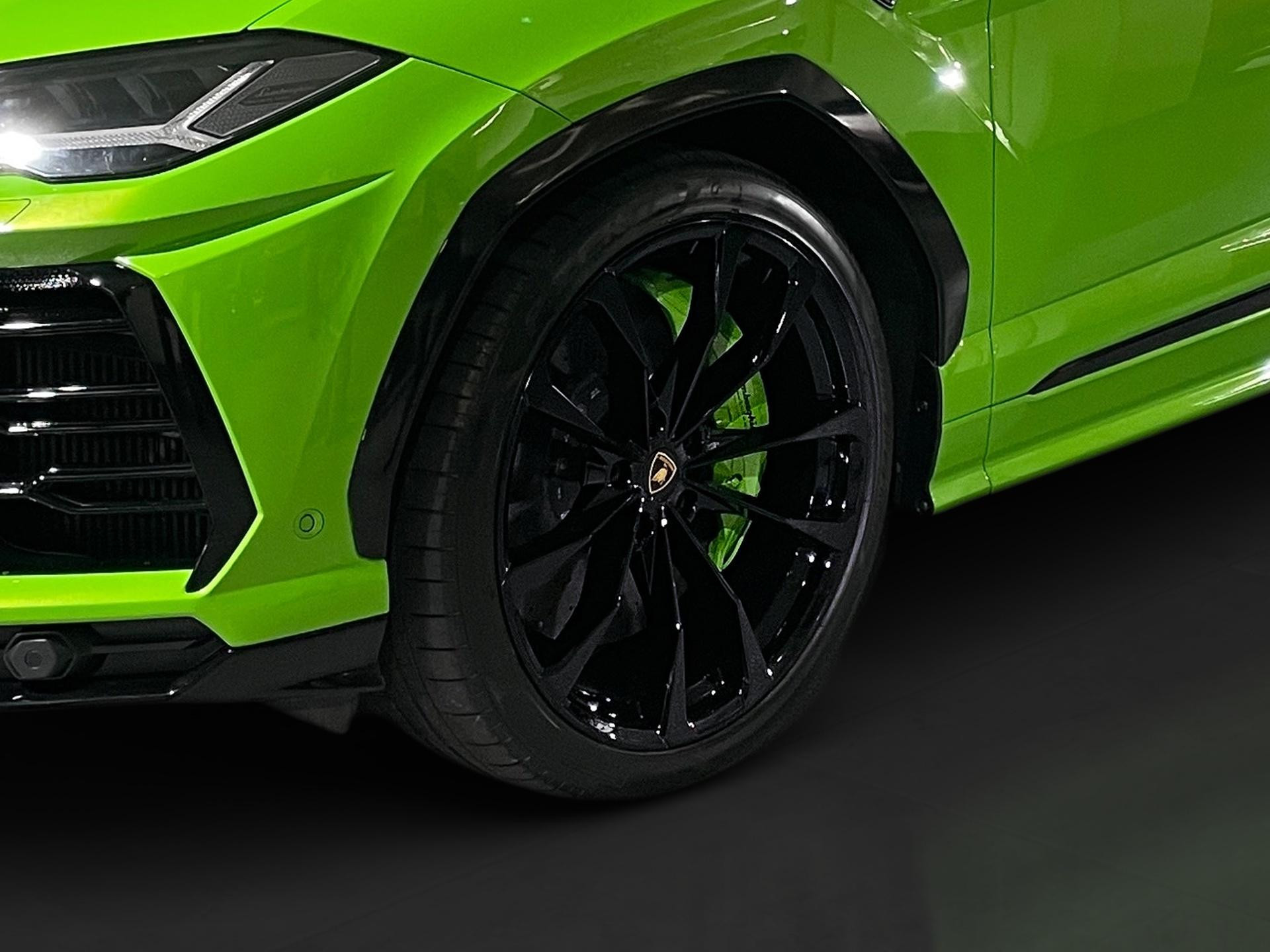 Lamborghini-Urus-image-26