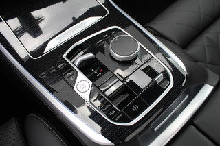 BMW X5 BMW X5 xDrive50e M-Sport | Panoramadak | H&K | Trekhaak | Comfortstoelen | Luchtvering | Glow - afbeelding nr 31