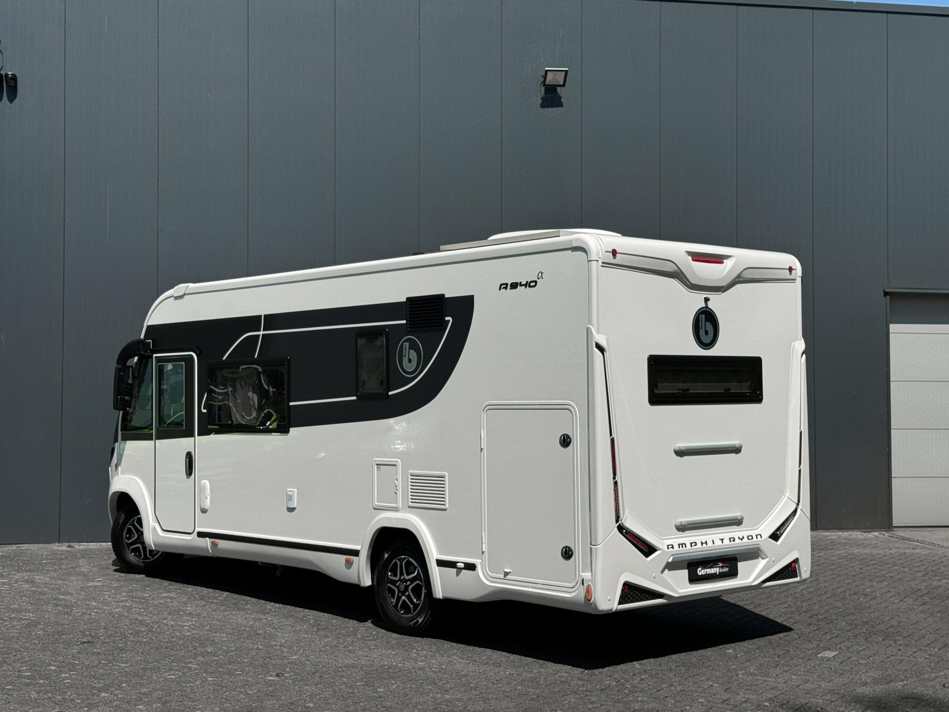 Hoofdafbeelding Benimar Amphitryon