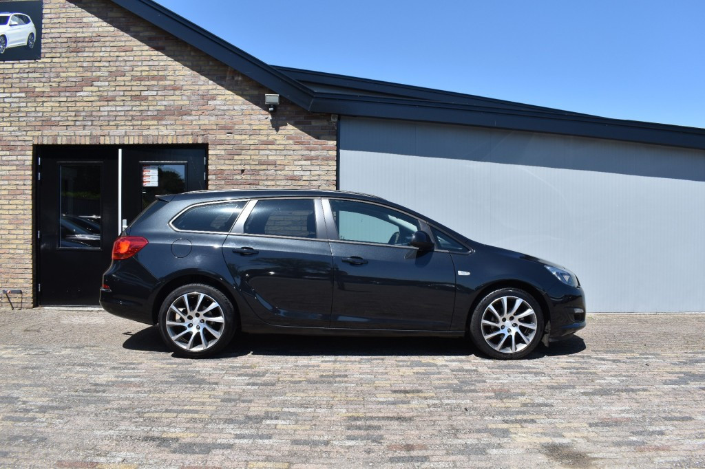 Hoofdafbeelding Opel Astra