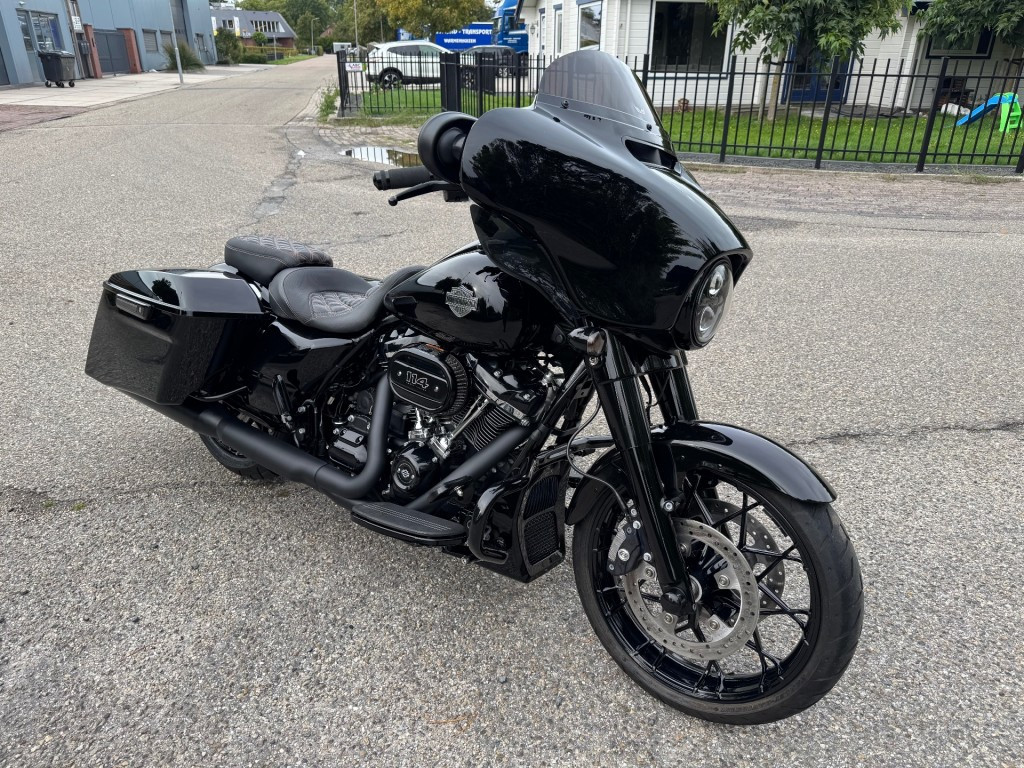 Hoofdafbeelding Harley-Davidson Street Glide