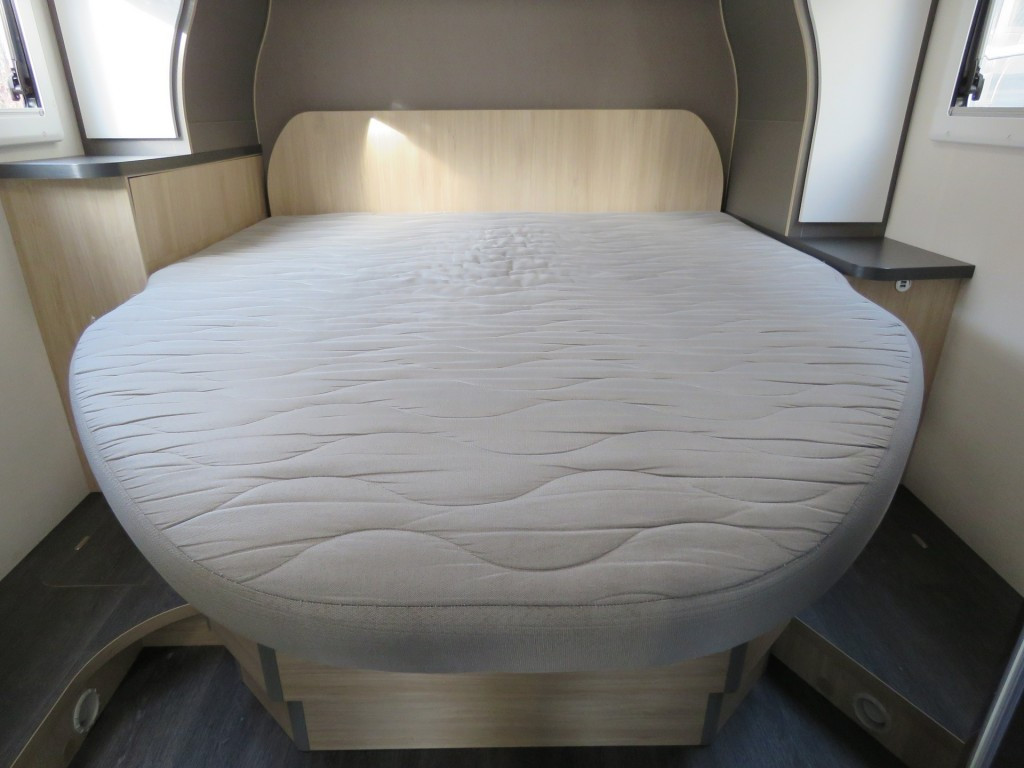 Hoofdafbeelding Chausson 648