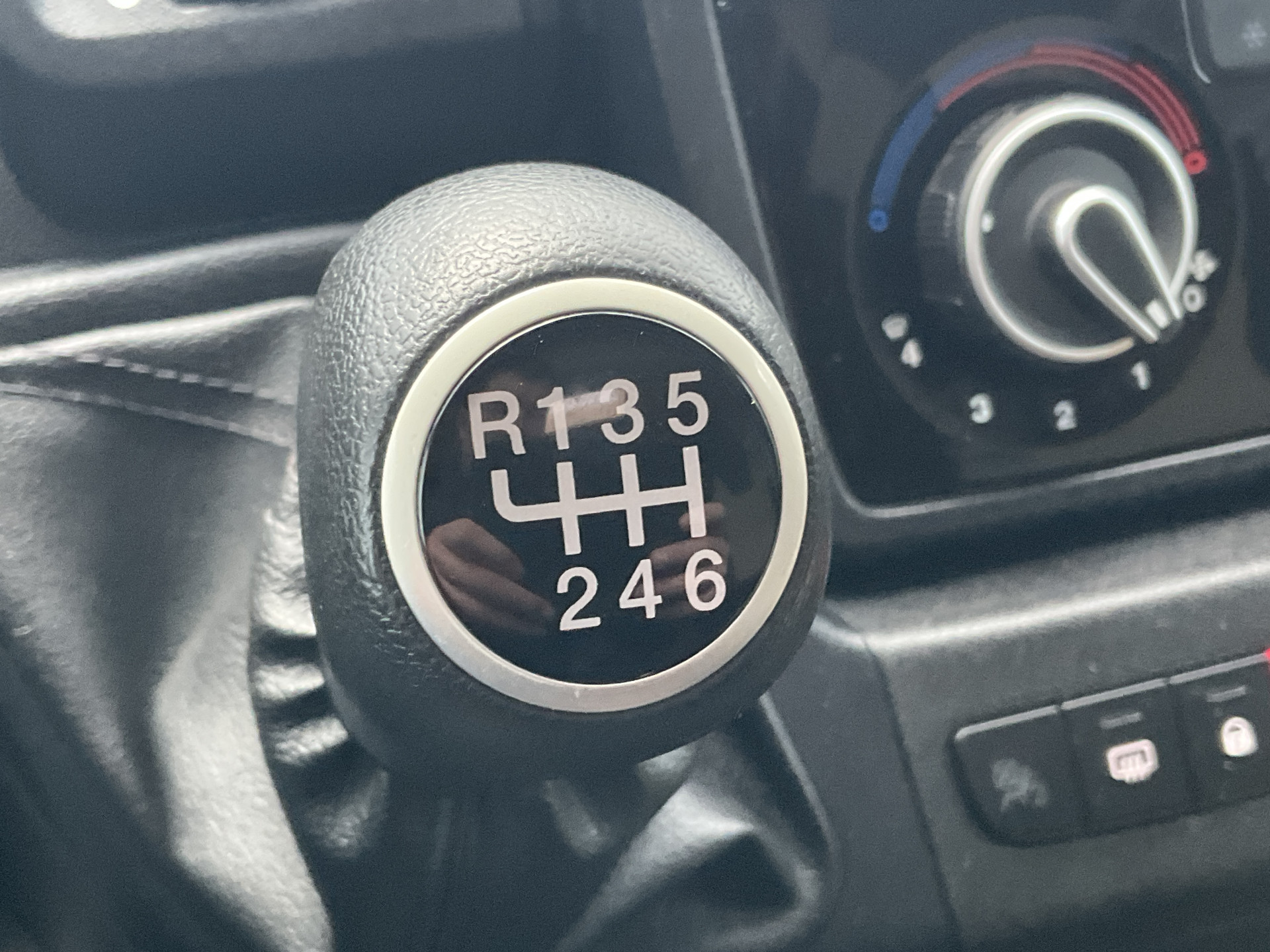 Hoofdafbeelding Knaus R07