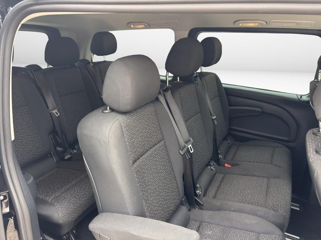 Mercedes-Benz-Vito-image-15