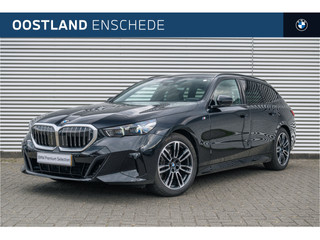 BMW 5 Serie Touring 520d M Sport Automaat / Trekhaak / Stoelventilatie / Comfort Access / Adaptieve LED / Harman Kardon / M Sportonderstel / BMW Live Cockpit Professional