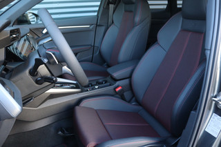 Audi A3 Audi A3 Sportback 45 TFSI e 272pk S edition Competition Pano/Matrix LED/Navi+/Keyless/Camera/ACC/Dodehoek - afbeelding nr 12