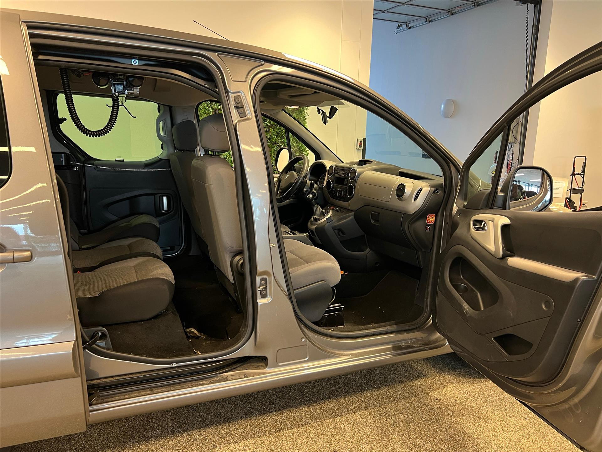 Hoofdafbeelding Peugeot Partner