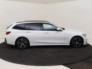 BMW 3 Serie BMW 3 Serie Touring 318i M-Sport | Headup | Cruise | LM18