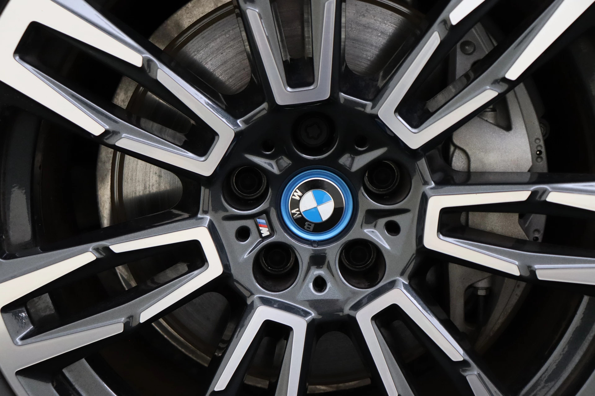 Hoofdafbeelding BMW i5