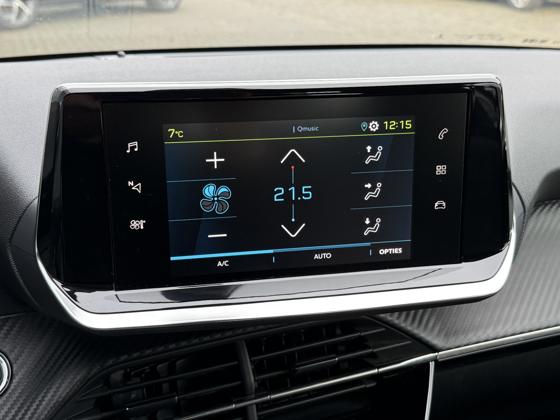 Hoofdafbeelding Peugeot e-208