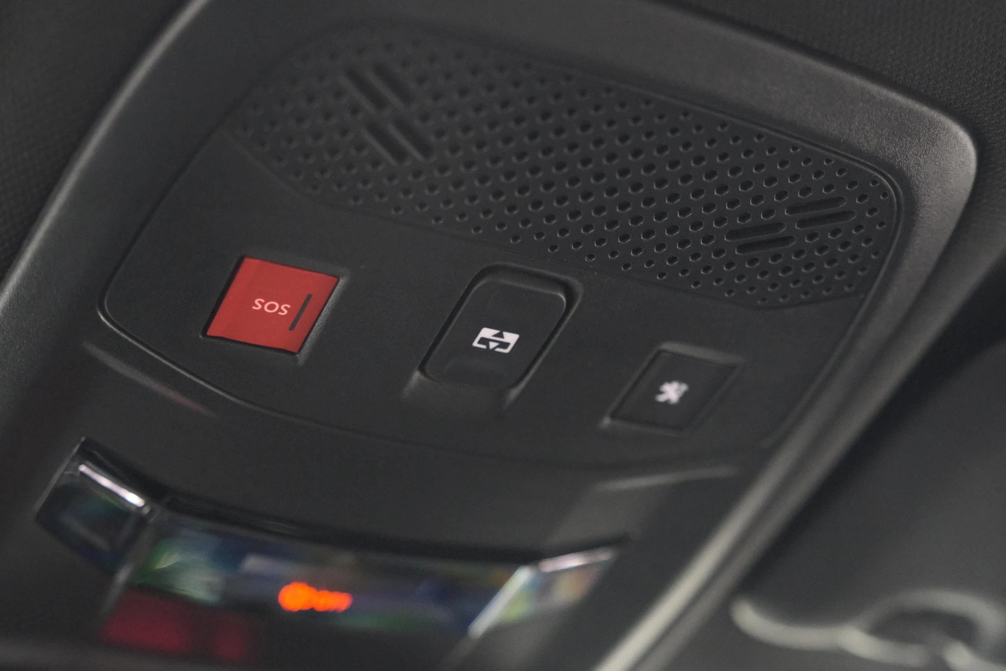 Hoofdafbeelding Peugeot e-2008