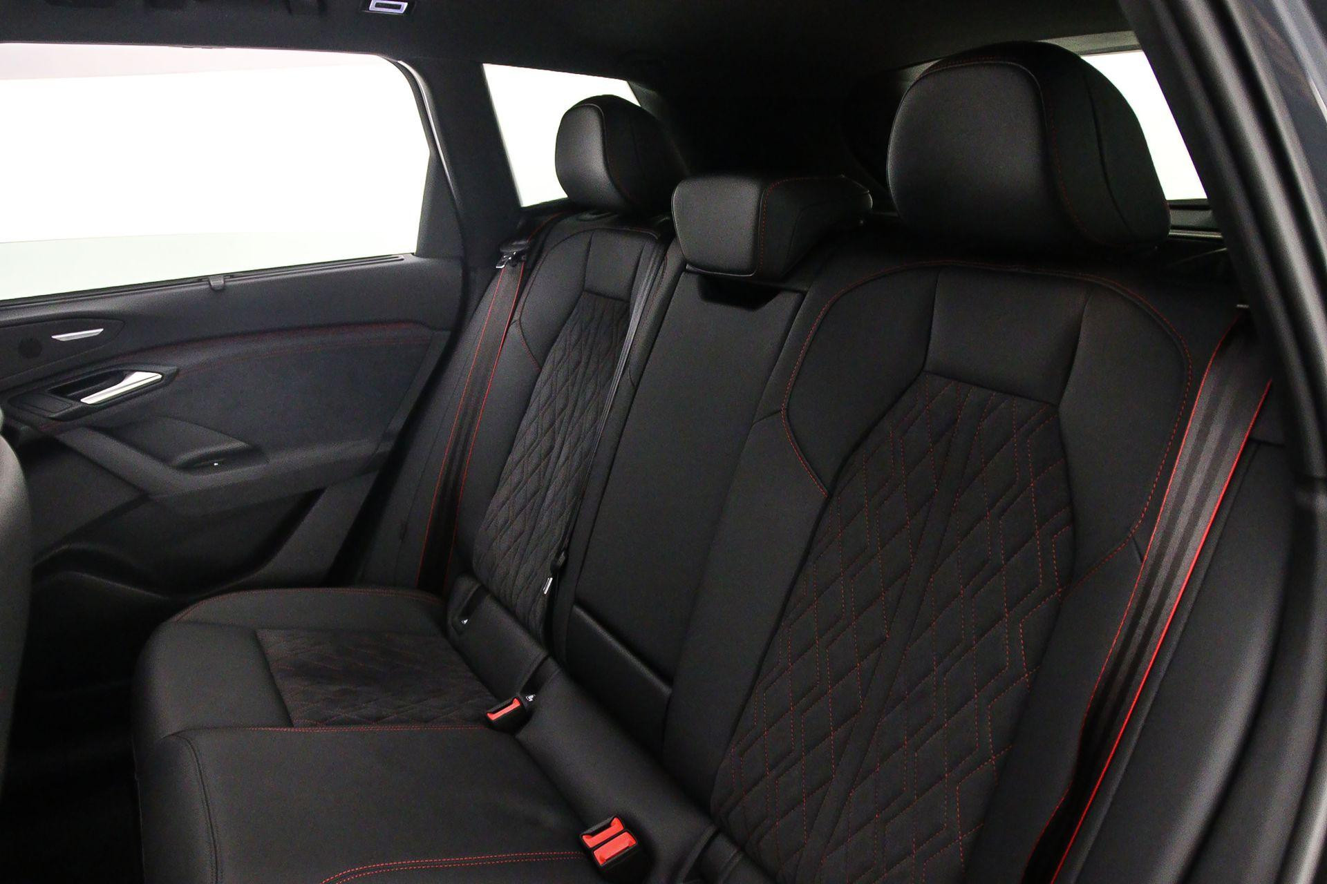 Hoofdafbeelding Audi SQ6